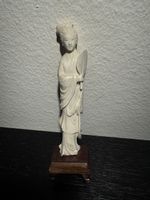 Antike chinesische Dame mit Fächer.