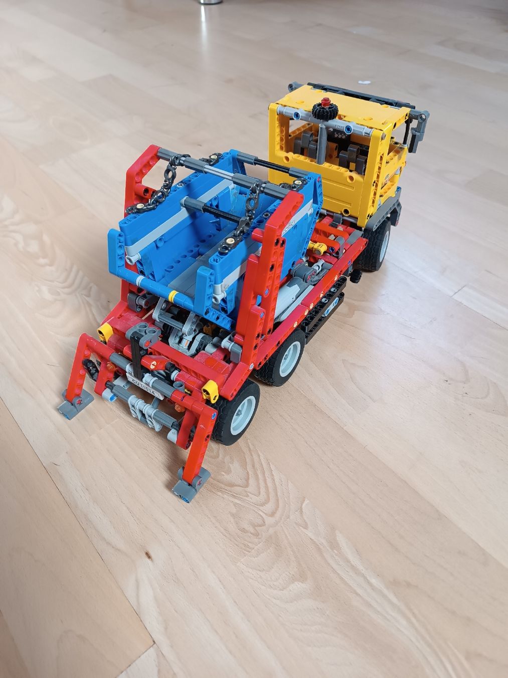 Technics Kit di costruzioni: Lego Technic Container Truck 42024 – Usato da Heiden venduto da anyl 1