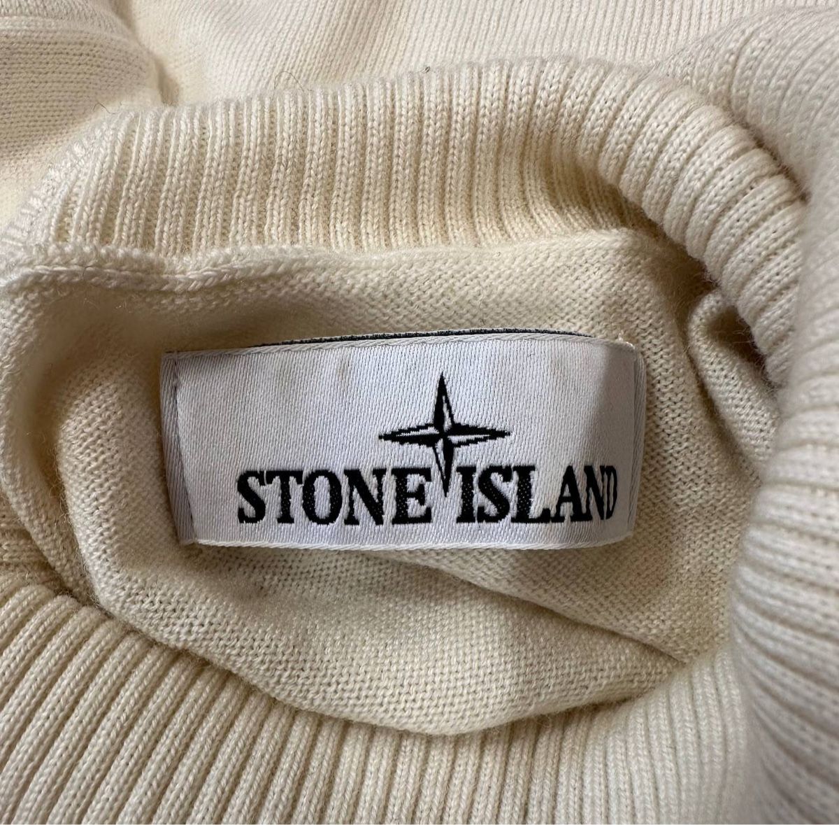 Stone Island Pullover & Sweatshirts: Stone Island Pullover  – Gebraucht aus Pfäffikon ZH von Nataliia. 4
