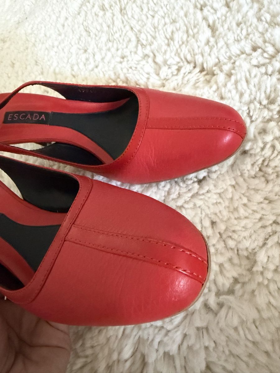 Escada Chaussures femmes: Escada sling back 38 – D'occasion à Schaffhausen par Nadiuna 1
