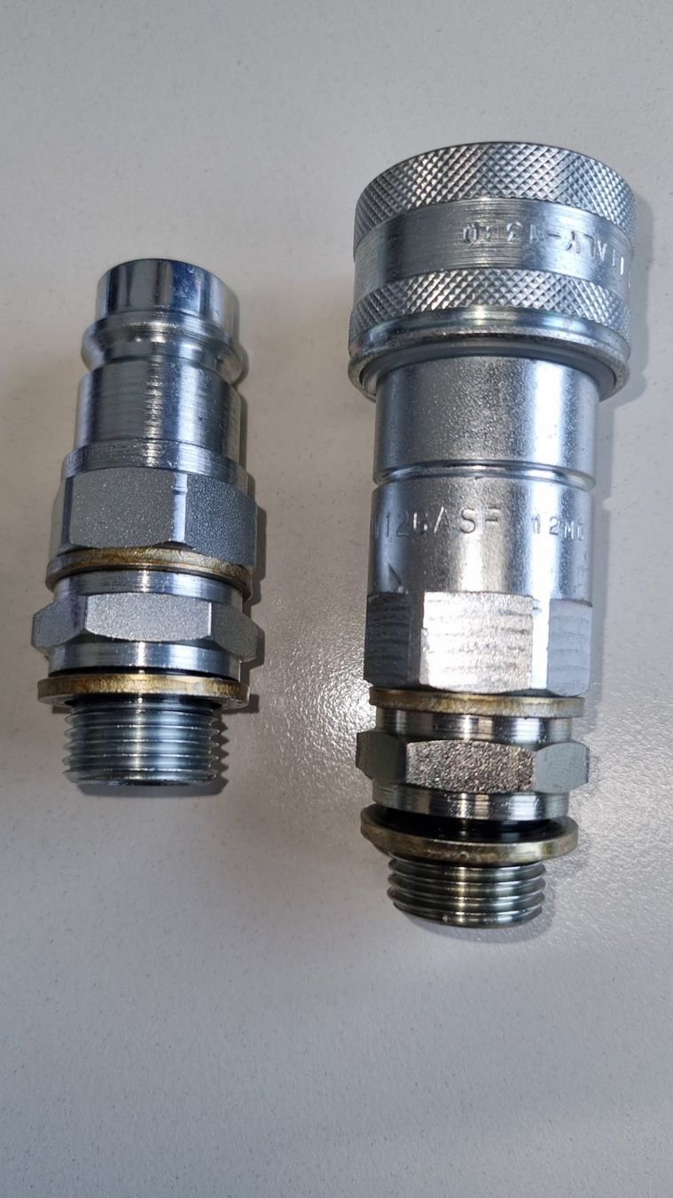Altro per industria metallurgica: Hydraulik Schnellverschlusskupplung – Usato da Lyss venduto da Kuse999