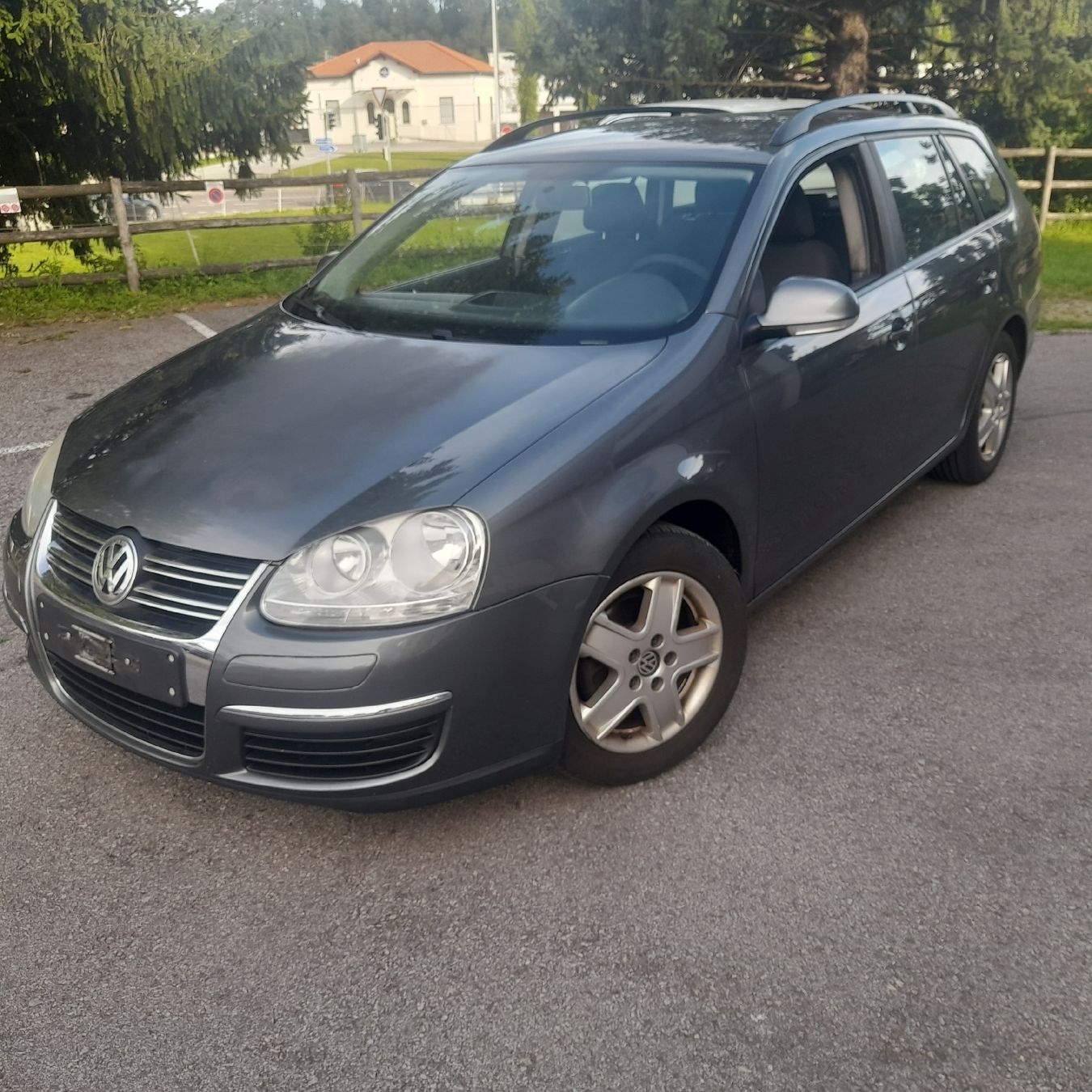 VW Autos: vw golf wagon 1400 trend ab mfk – Gebraucht aus Ligornetto von Giallocorsa