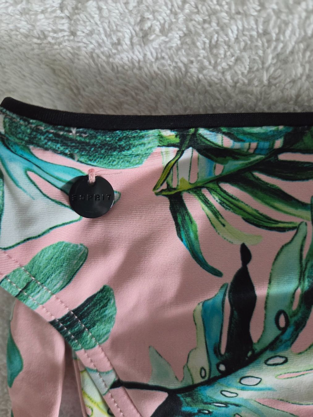 Esprit Maillots de bain & Bikinis: Esprit Bikini Rosa Tropical in M – D'occasion à Küsnacht ZH par msz_99nh 2