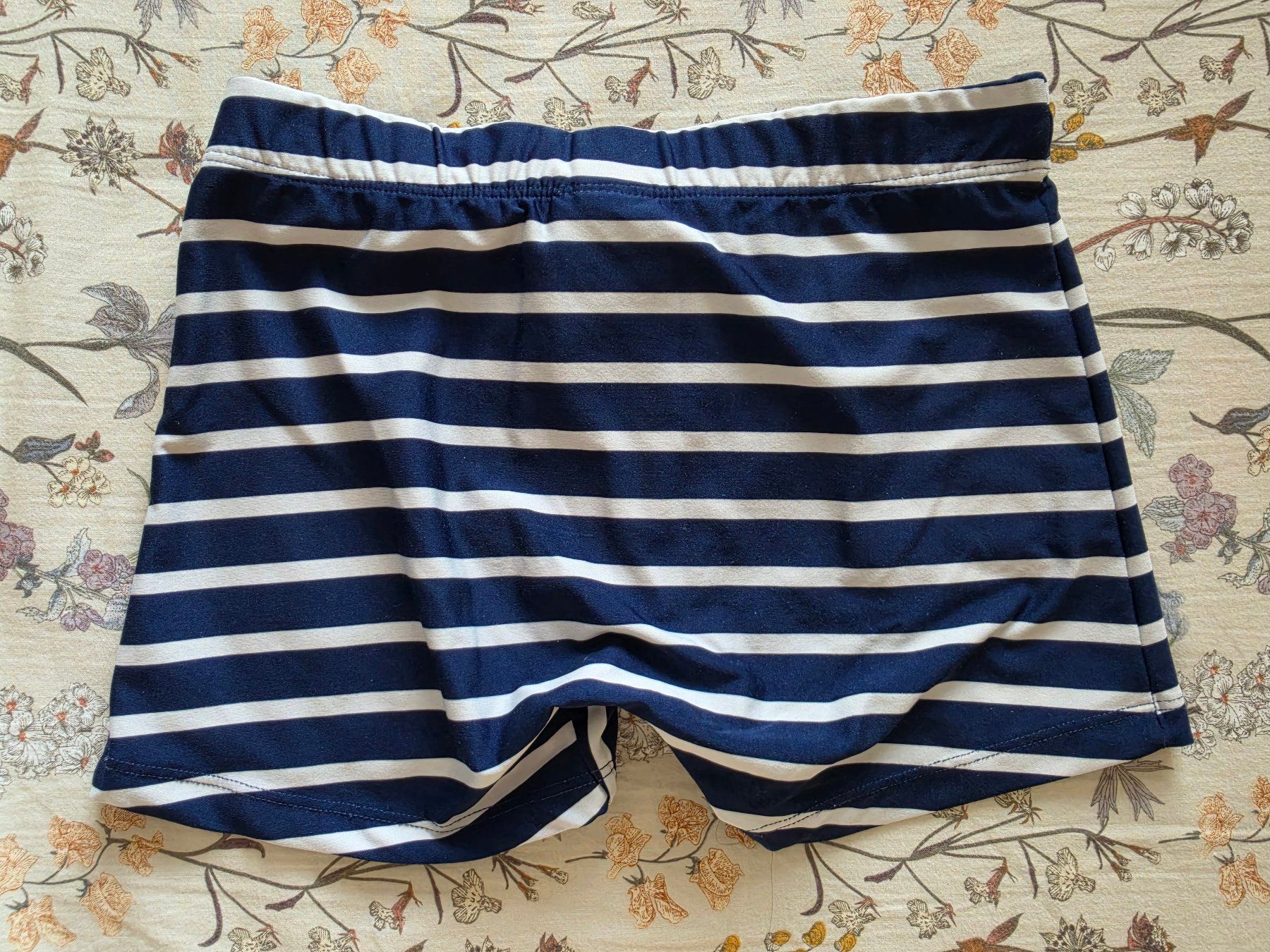 H&M Badehosen: gestreifte Badehose Gr. 134/140 – Gebraucht aus Zürich von Pemberleys 1