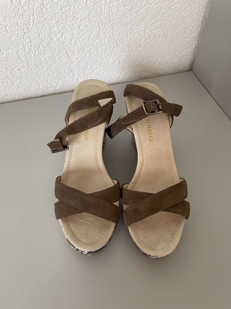 Scarpe da donna: Sandales à talons compensés cuir python Post Xchange, t. 38 – Usato da Vuadens venduto da Nina11 2