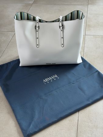 Elegante Armani Handtasche in Weiß – Top Zustand!