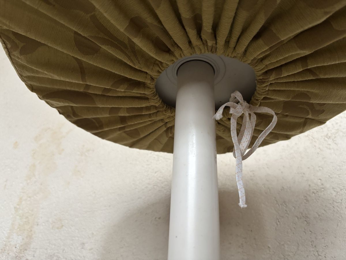 Sgabelli: Retro Sitzhocker mit Tulpenfuss – Usato da Münsingen venduto da Sinonn 2