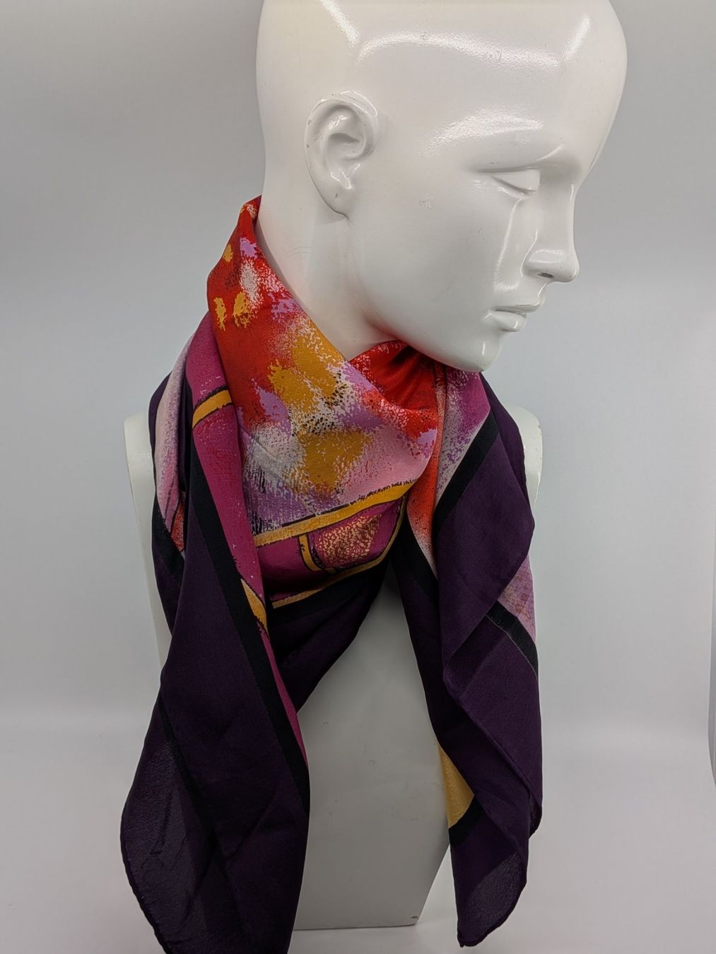 Foulard & Sciarpe: Foulard Loredano – Usato da Emmen venduto da magelan