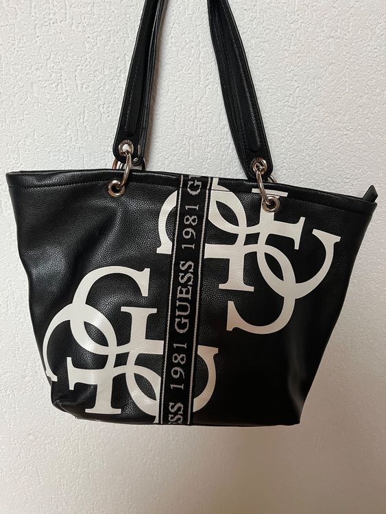 Guess michy tote hot sale