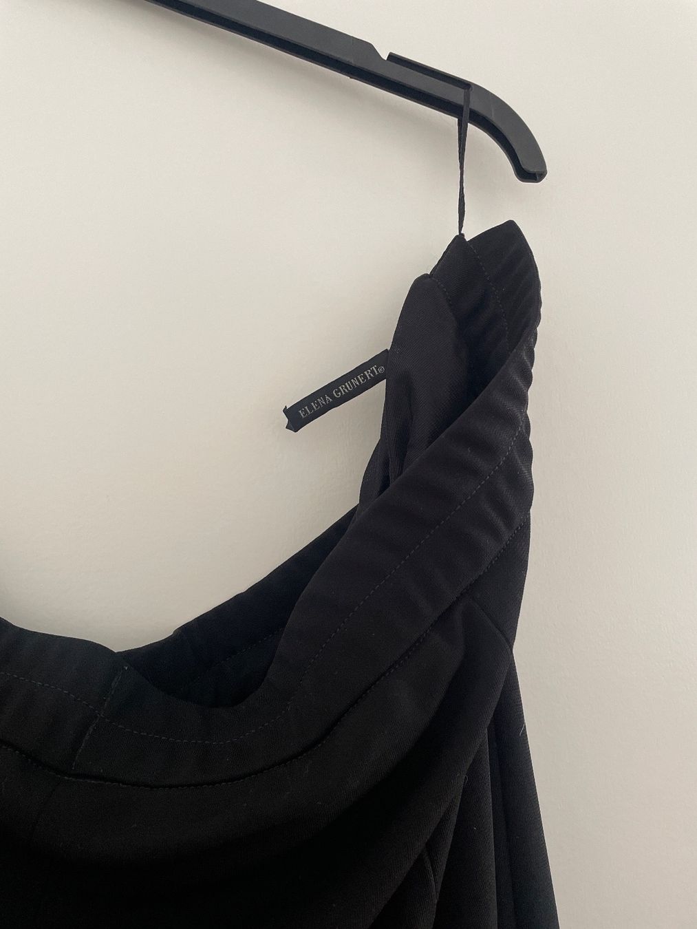Gonne: Jupe schwarz Grösse 52 - TWINT vorhanden – Usato da Schaffhausen venduto da Kolibri023 1
