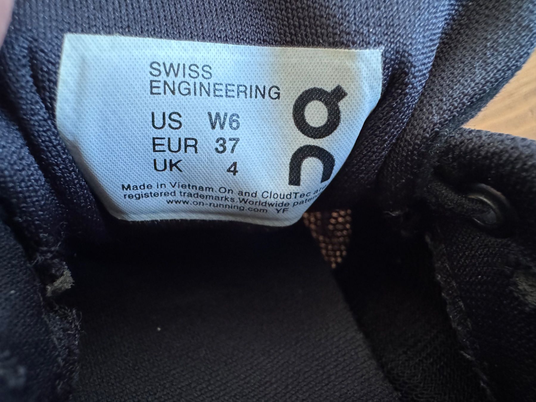 On Scarpe da donna: On Schuhe Gr 37 – Usato da Frauenfeld venduto da lona05 4