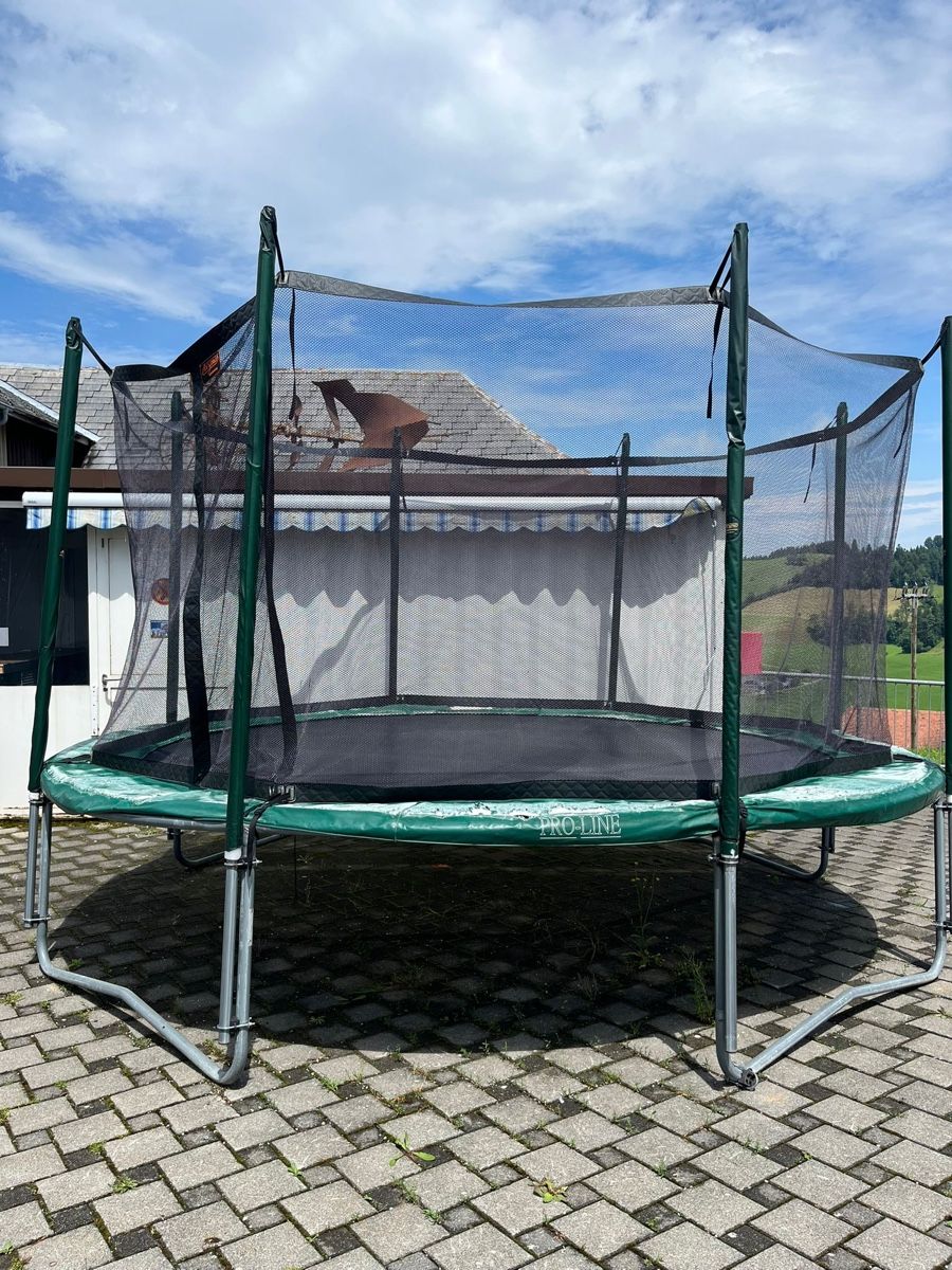 Trampolini: Grosses Trampolin Pro-Lin – Usato da Luthern venduto da Haefliger-s