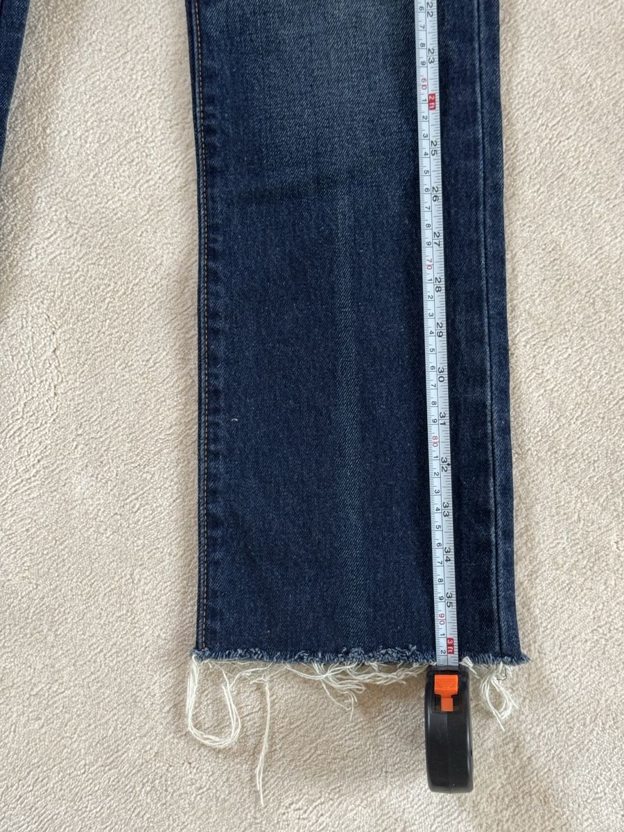 Levi's Jeans: Gorgeous Classic Levis boot cut Dark Denim 24 – Nuovo (secondo la descrizione) da Zürich venduto da Helen-gd 1