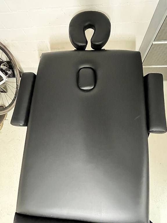 Kosmetik-& Massageliegen: Massageliege wenig gebraucht – Gebraucht aus Uttwil von jaimito2013 3