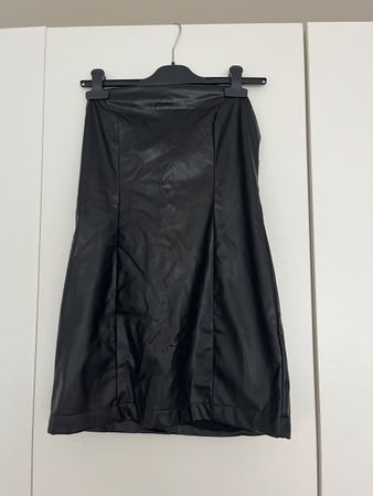 Kunstleder Minikleid Schwarz Grösse S