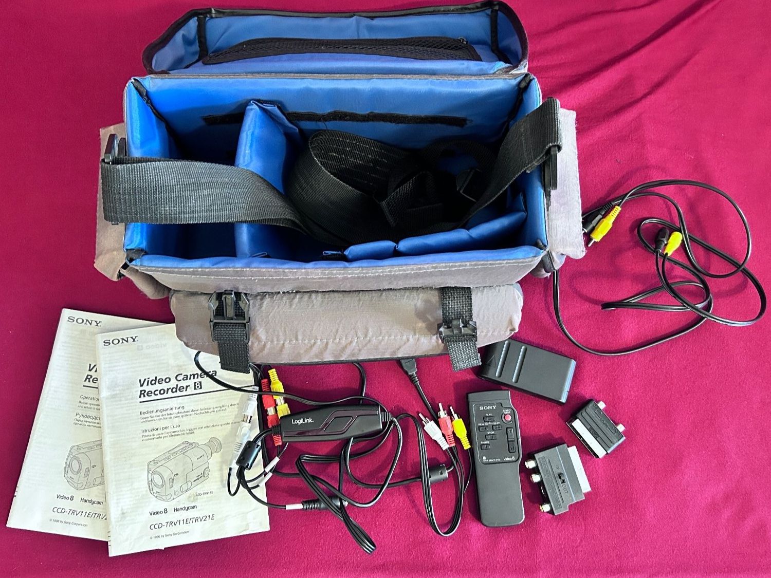 Sony Videocamere: Sony Handycam CCD-TRV11E Video 8 Camcorder – Usato da Zürich venduto da Berrymen 2