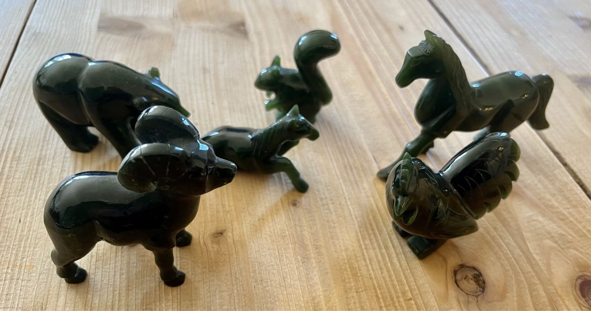 Statuette: 6 Jade-Figuren – Usato da Ottikon venduto da san_w99n 2