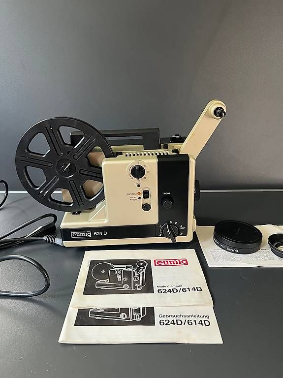 Eumig Proiettori: Projecteur Film Super 8 EUMIG 624 D – Usato da La Neuveville venduto da XavierLuke