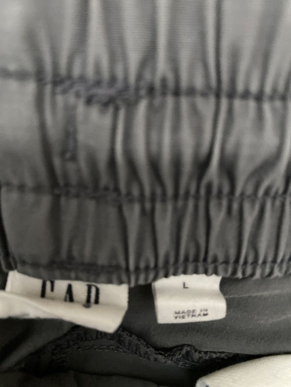 Gap Pantaloni: 2 shorts GAP garçon 8-10 ans – Usato da Genève venduto da Fencer3_914 4