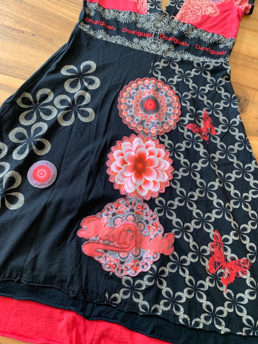 Desigual Vestiti: DESIGUAL Hammerkleid so raffiniert Gr. S – Usato da Meiringen venduto da snahhanssnah 1