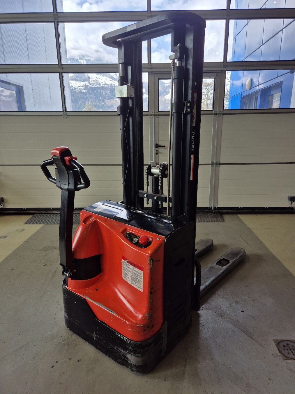Gabelstapler & Hubwagen: Profi S12 V300 FH – Gebraucht aus Flums von BartholetFlumsAG