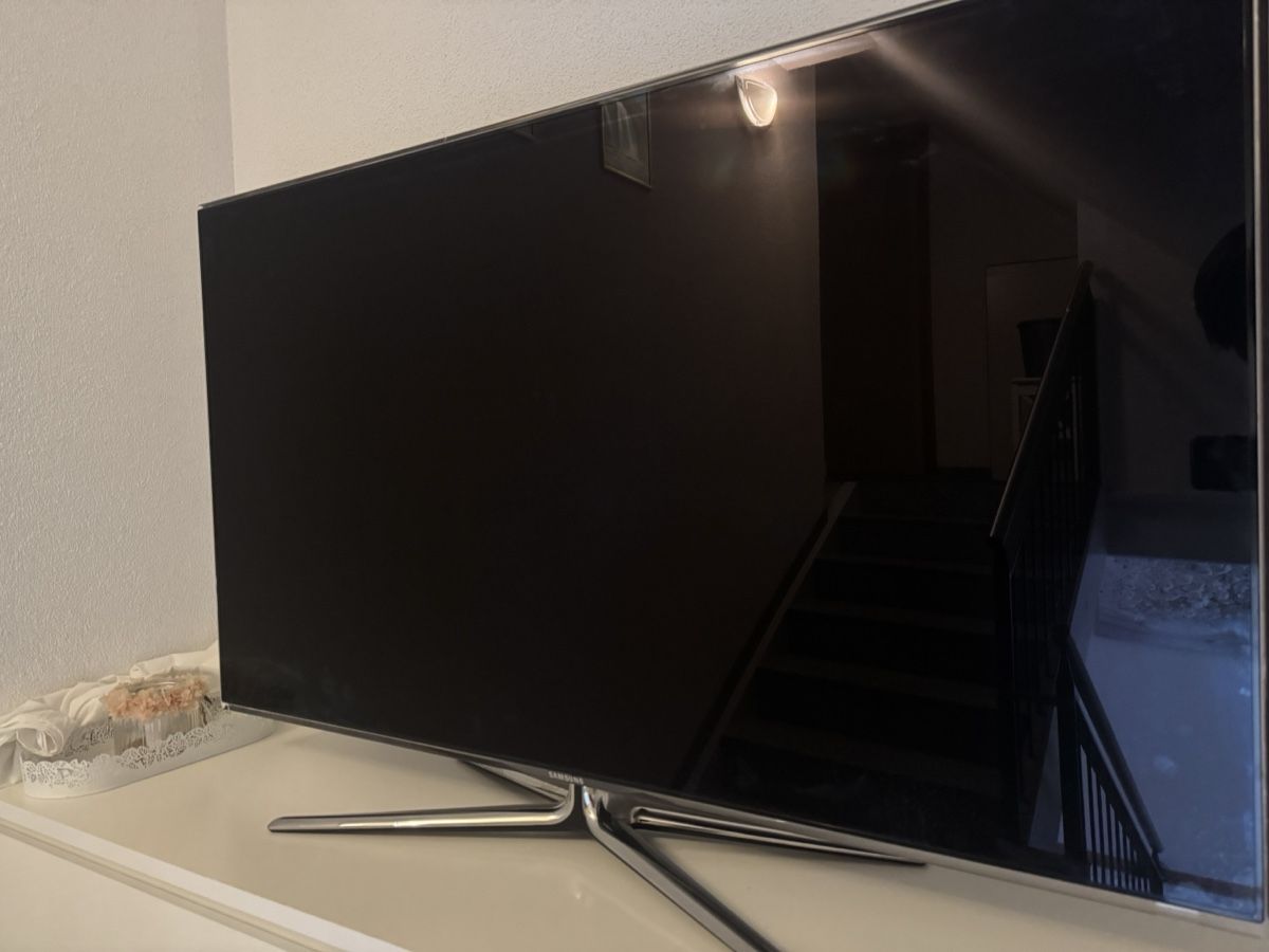 Samsung Fernseher: Samsung Fernseher Smart TV  – Gebraucht aus Gais von hot_d8gy