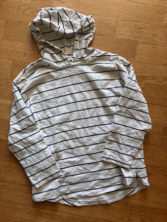Schönes Langarmshirt Gr. 128, Zara