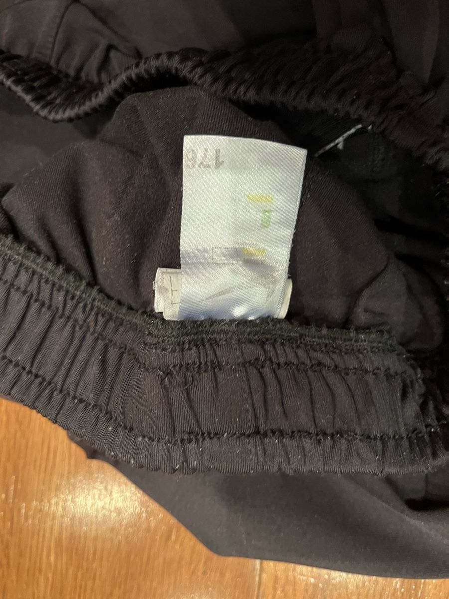 Nike Pantalons: NIKE Jogginghose schwarz – D'occasion à Ittigen par str_9dw5 4