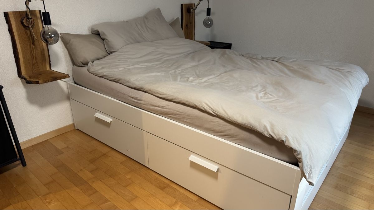 Ikea Lits: IKEA Brimnes Bettgestell mit Schubladen – D'occasion à Zürich par fab_2wsh