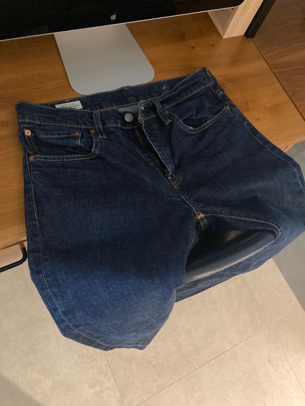 Jeans: Levi's 512, taille 31-30 – Usato da Bellinzona venduto da PWNguitars 1