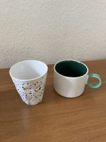 lot de deux tasses 