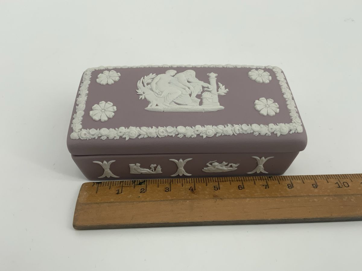 Portagioie: Wedgwood Schmuckdose Jasperware – Usato da Erlach venduto da silvia3235 7