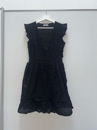 Schwarzes Sommerkleid