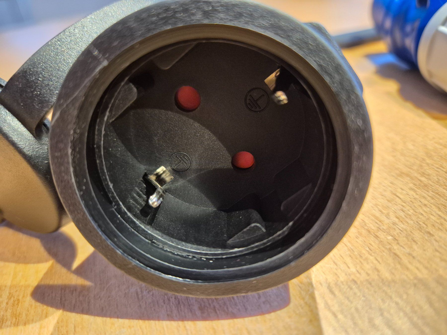 Laufwerke & Adapter: CEE-Adapterleitung 3-polig, 230V / 16A Typ EU zu PCE13 – Neu (gemäss Beschreibung) aus Schnottwil von Schaller67 2