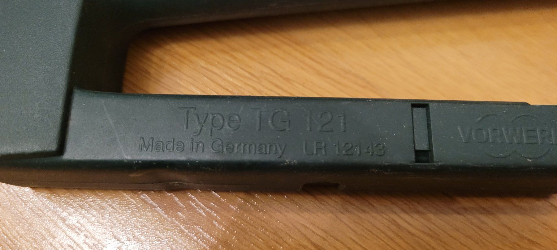 Vorwerk Aspirapolveri & Accessori: Vorwerk Anschlusskabel, Tragegriff, TG121 – Usato da Adlikon b.Regensdf venduto da ChriZ86 5