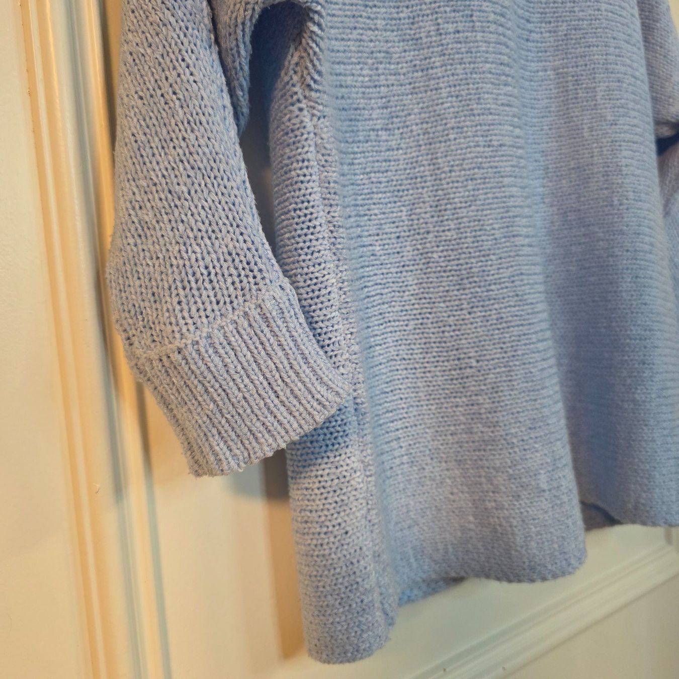 Pullover & Sweatshirts: Himmelblauer Strickpullover Gr. XS leicht & weich – Gebraucht aus Wald ZH von CapLux 2