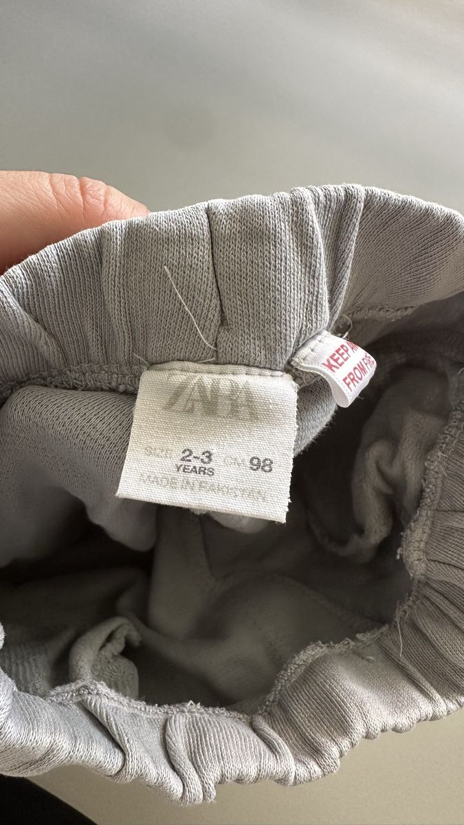 Zara Pantaloni: Zara Hose / Joggers, Size 98 – Usato da Zürich venduto da KrisZH 2