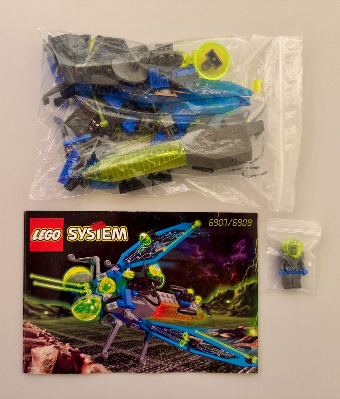 Lego Kit di costruzioni: Lego 6907 Space Insectoids Sonic Stinger Light and Sound – Usato da Rechthalten venduto da hosme_be 7
