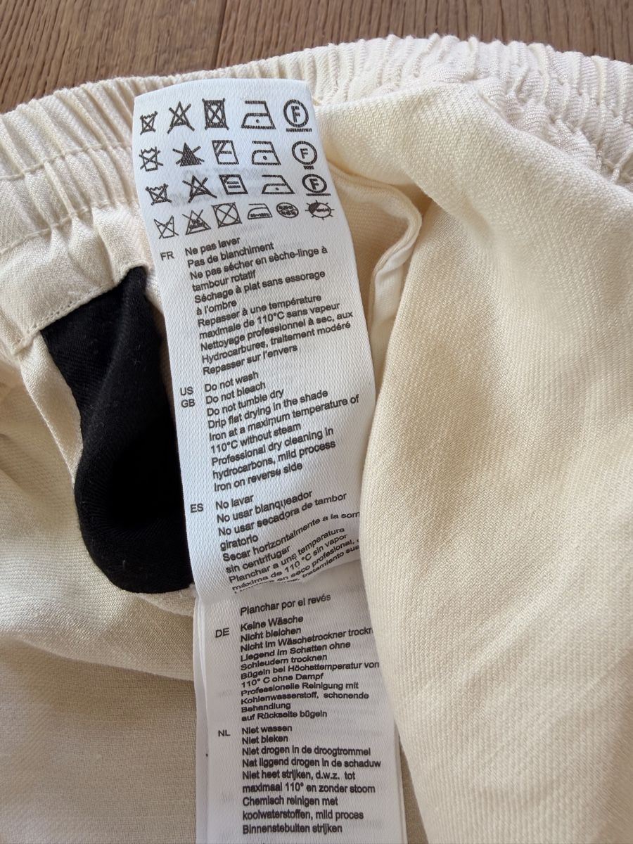 Sandro Pantaloni: Sandro Leinenmix Shorts in Ecru Gr. 36 – Usato da Altendorf venduto da PiaLang 4