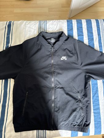 Veste zippée Nike SB noire L bon état