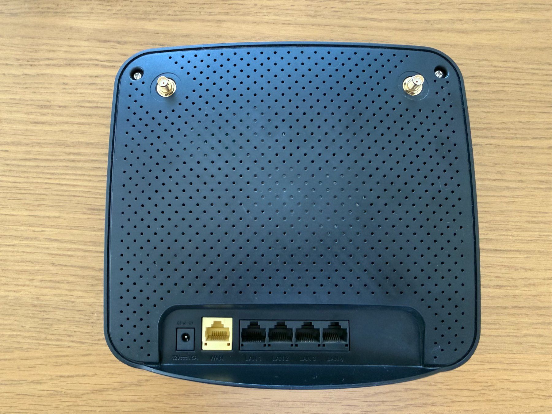 Dlink Modem & Router: 4G router - DLink DWR-953 – Usato da Veyrier venduto da philouuu 1