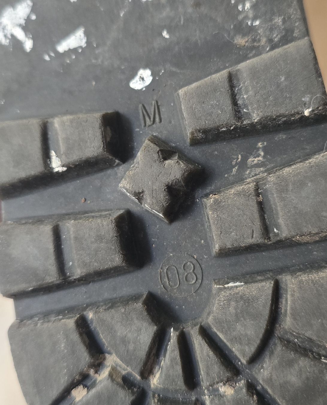Minerva Herrenschuhe: Kampfstiefel Minerva 10 Grösse 45/46 – Gebraucht aus Kirchberg BE von HotWheelsSammler 4