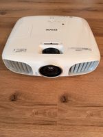 Epson EH-TW6000W Projektor Beamer mit Fernbedienung