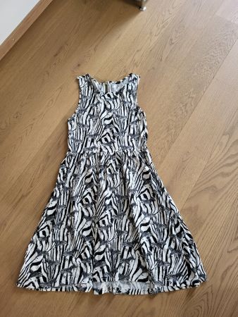 Magnifique Kleid / Robe  taille 1 - 36