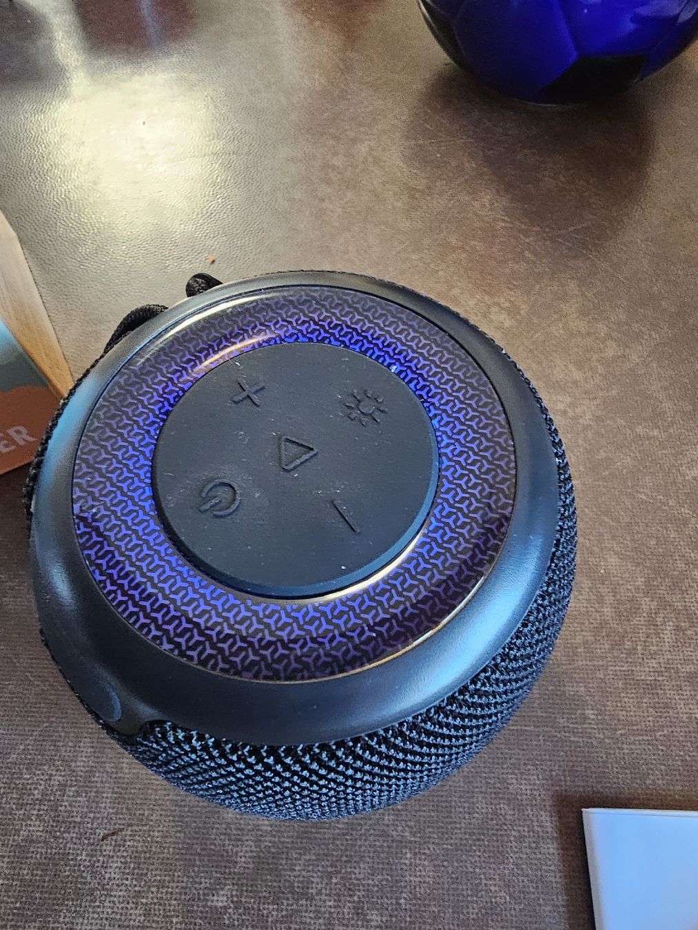 Haut-parleurs: Bluetooth Lautsprecher schwarz neu  – Neuf avec emballage d'origine à Herzogenbuchsee par tgi_rln7 5