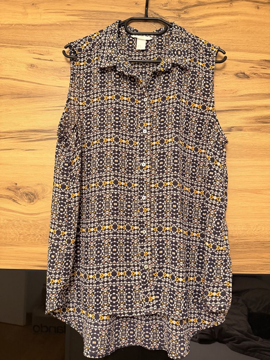 H&M Blusen: H&M Bluse Grösse 42. – Gebraucht aus Adliswil von StephanieAnnina