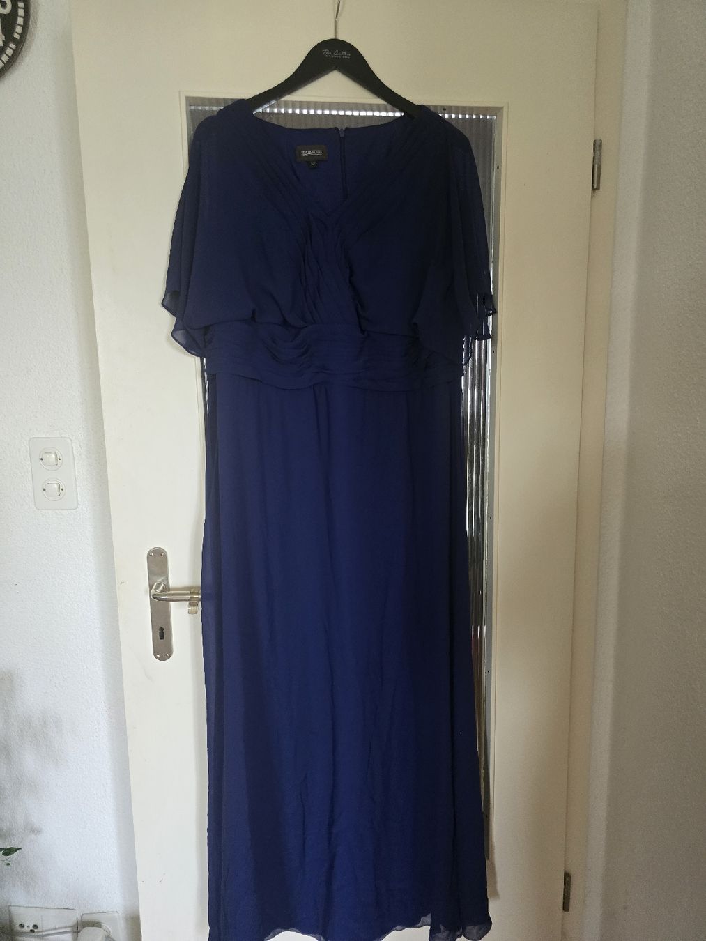 Vestiti: kleid Navi Blau Grösse 52 – Usato da Klingnau venduto da GiiNii95 1