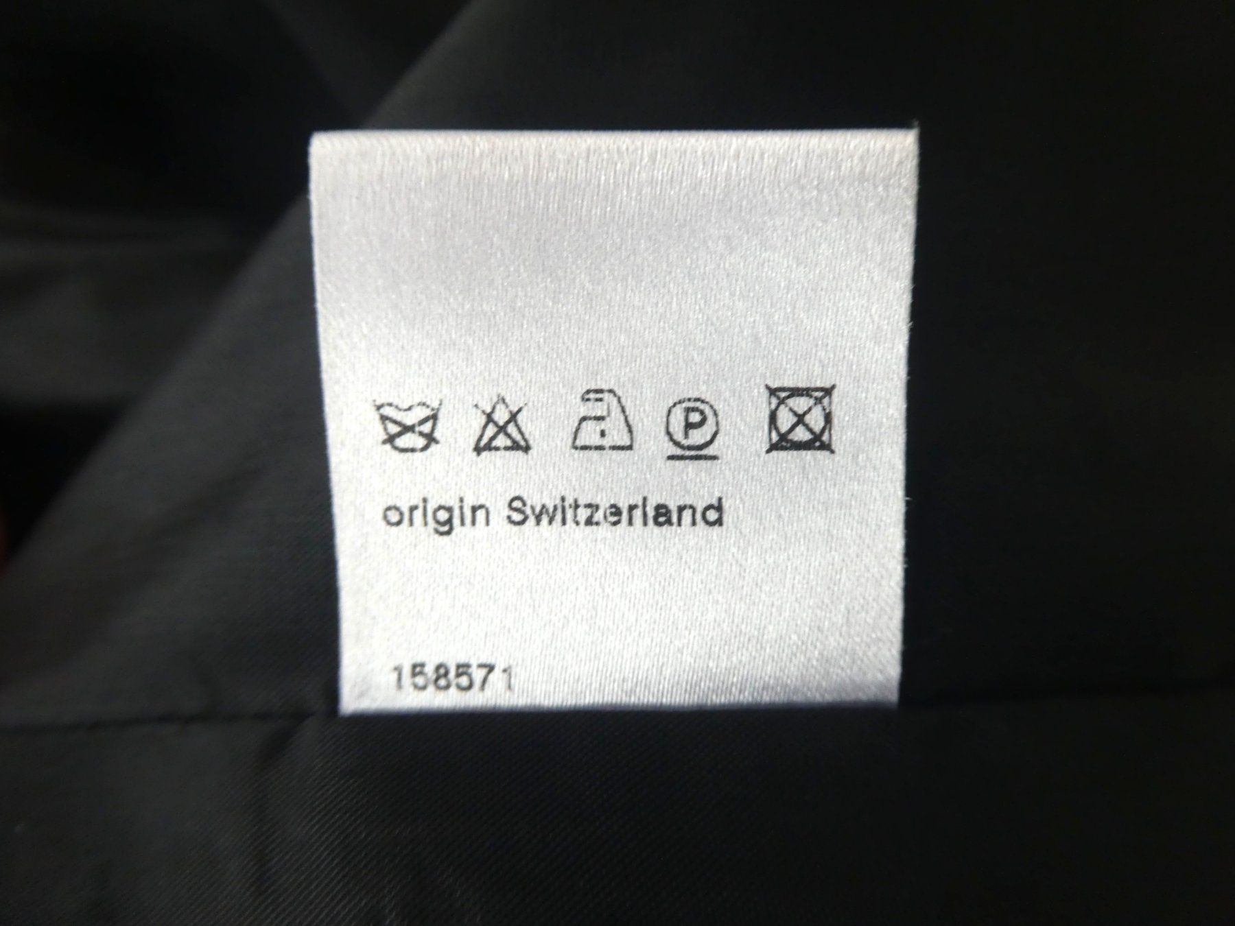 Akris Giacche: AKRIS eher leichte Jacke Blazer neuwertig, Gr. 36 – Nuovo (secondo la descrizione) da Berneck venduto da chouchou1415 8