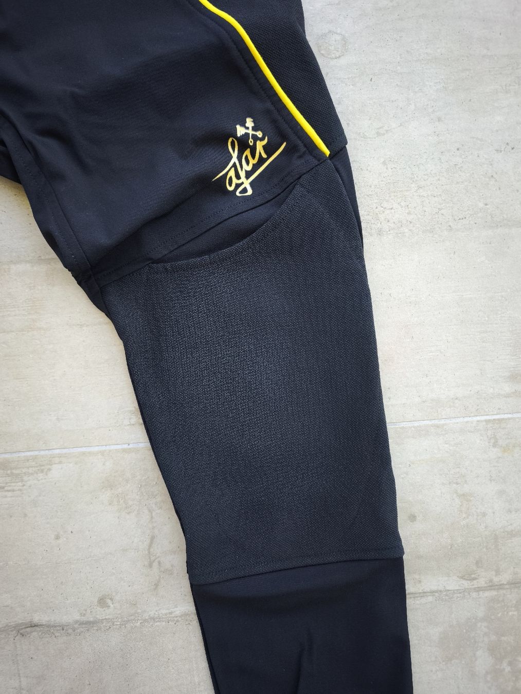 Pantaloni: Motorrad Protektoren Unterhose Größe Large – Usato da Unterägeri venduto da fisch67 3