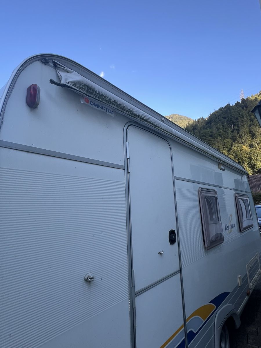 Bürstner Veicoli da campeggio: Wohnanhänger Bürstner 410TS – Usato da Betschwanden venduto da Dognose 4